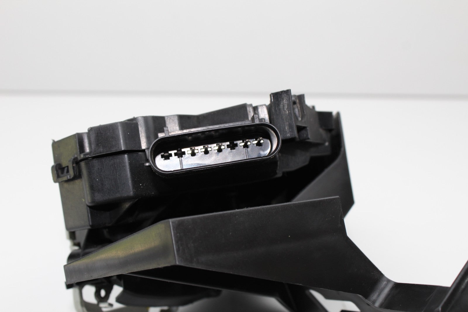 2013-20 LINCOLN MKZ REAR LEFT DOOR LOCK LATCH AUCTUATOR OEM A5426413BH
