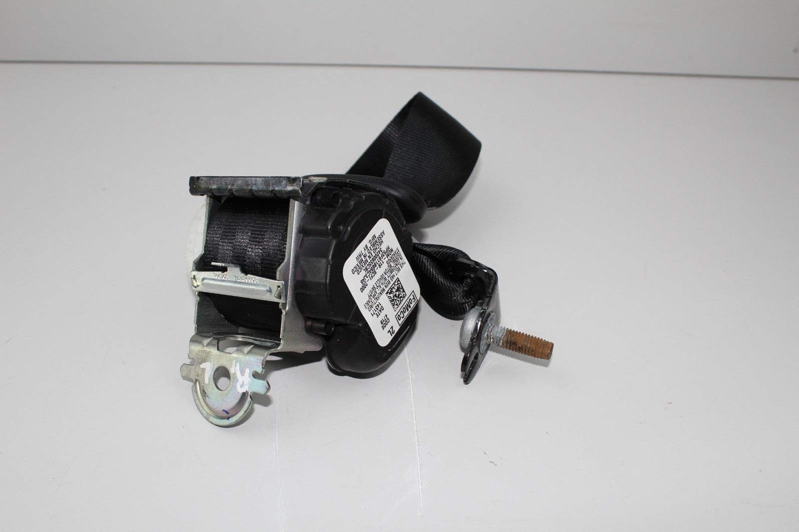 2017-20 LINCOLN MKZ REAR LEFT SEATBELT OEM HP53F611B69AC3JA6
