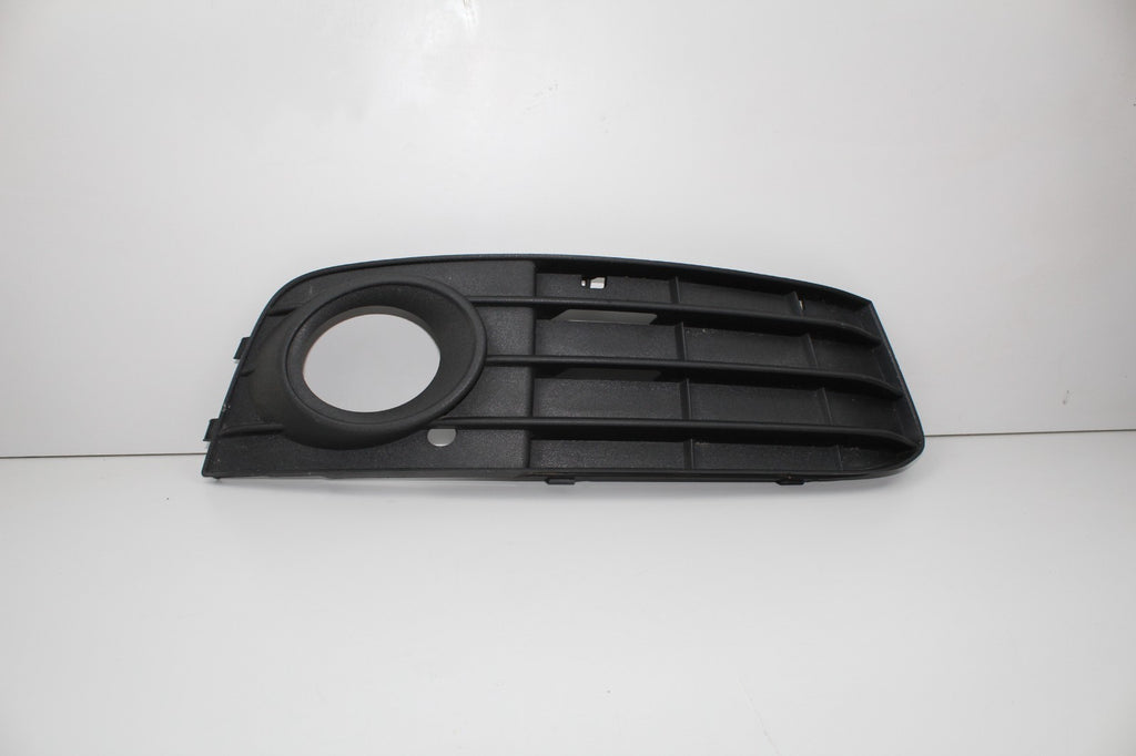 2009-12 AUDI A4 FRONT RIGHT FOG LIGHT GRILLE OEM 8K0807682A