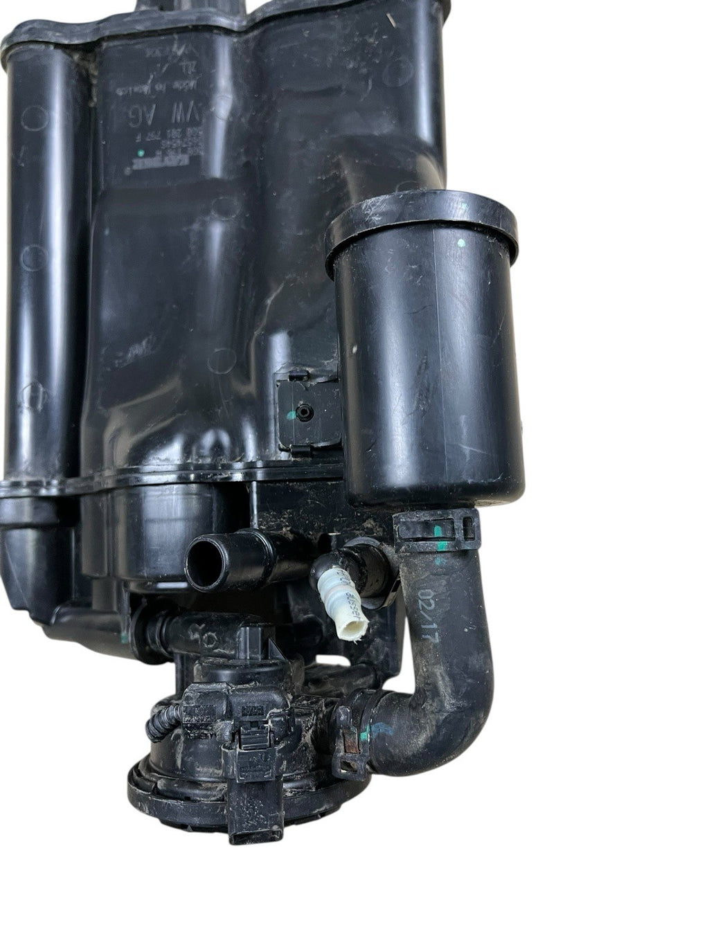 18 - 22 Audi S3 VW Jetta Golf Fuel Vapor Charcoal Canister 5Q0106A OEM