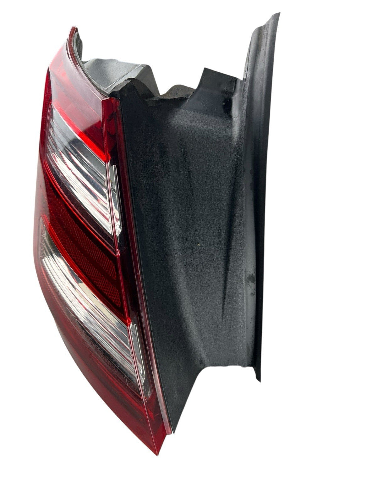 ✅ 2013-2019 Ford Taurus Tail Light Driver Left Side LED OEM DG1313B505A