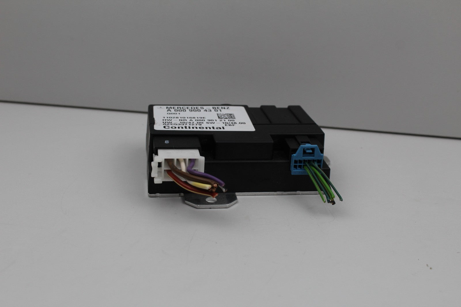 2010-2016 MERCEDES E350 W212 FUEL PUMP CONTROL MODULE A0009004301 OEM