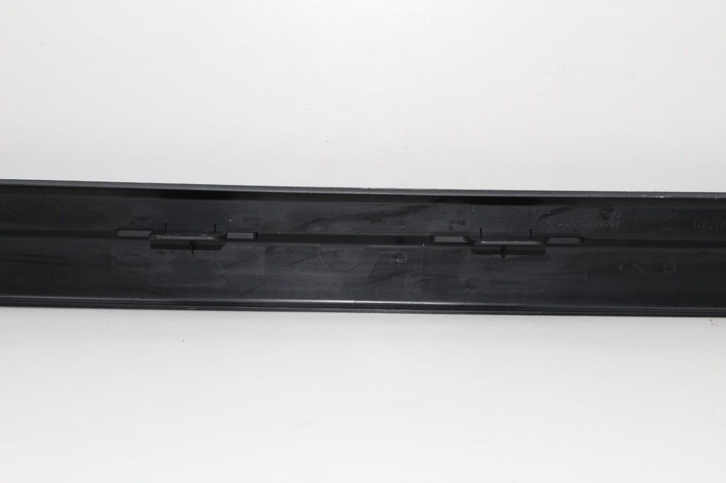 10-16 MERCEDES E350 FRONT LEFT DOOR SCUFF TRIM PANNEL COVER OEM 2126860136