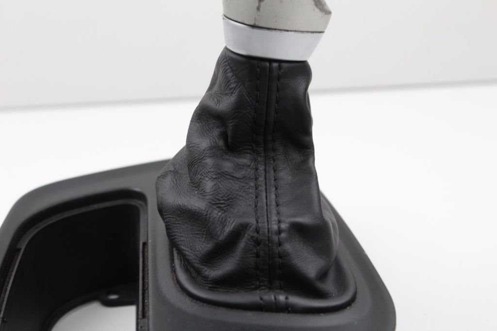 2015-23 DODGE CHALLENGER AUTOMATIC GEAR SHIFTER W/BEZEL OEM 5RJ51TRMAA