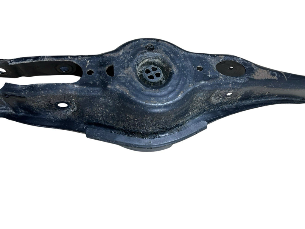 2015-2019 AUDI A3 8V QUATTRO REAR Left SIDE LOWER CONTROL ARM 5Q0505311D OEM