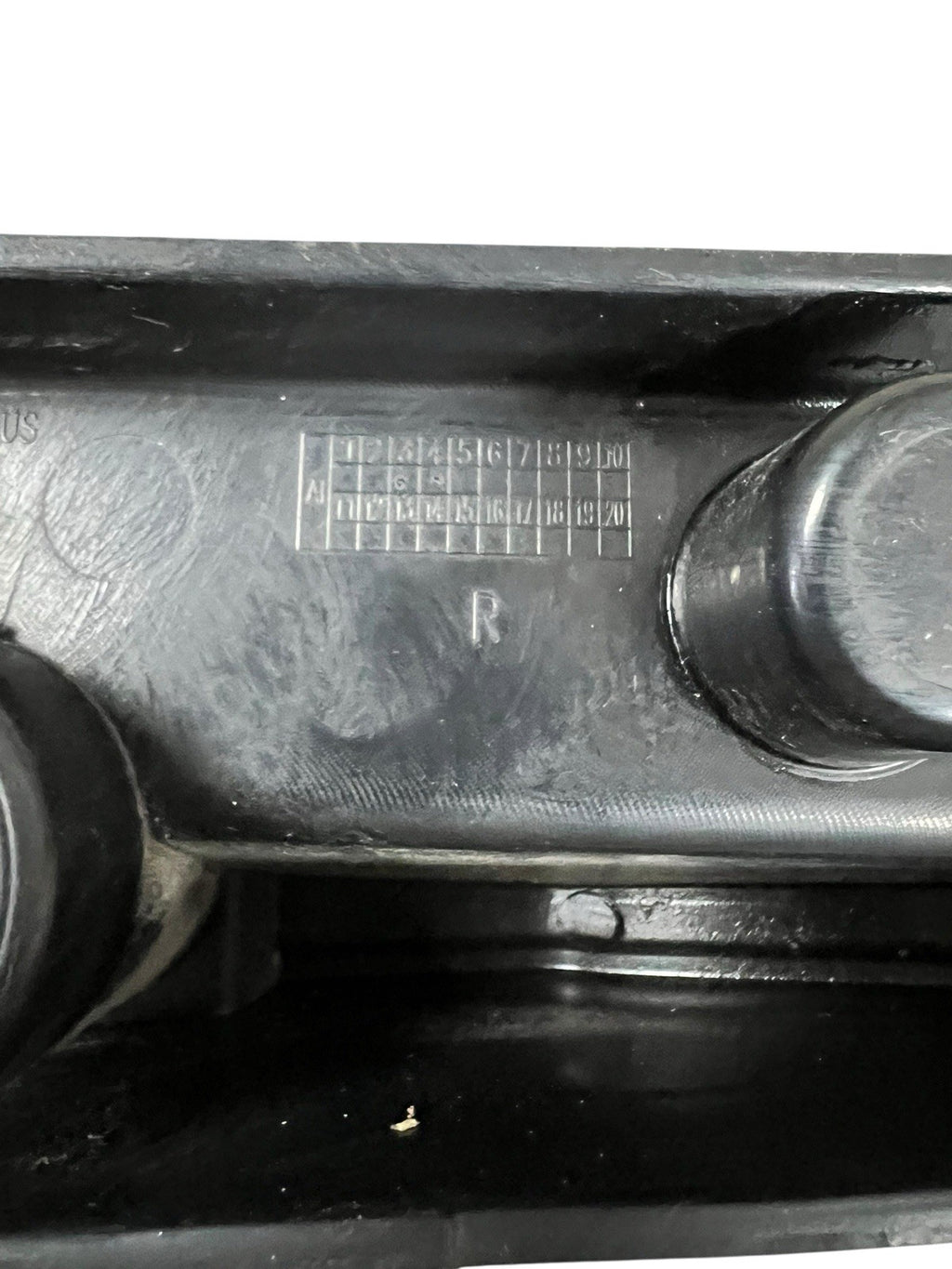 2007-2013 BMW X5 Rear Right Bumper Mount Bracket Corner 7226936 OEM
