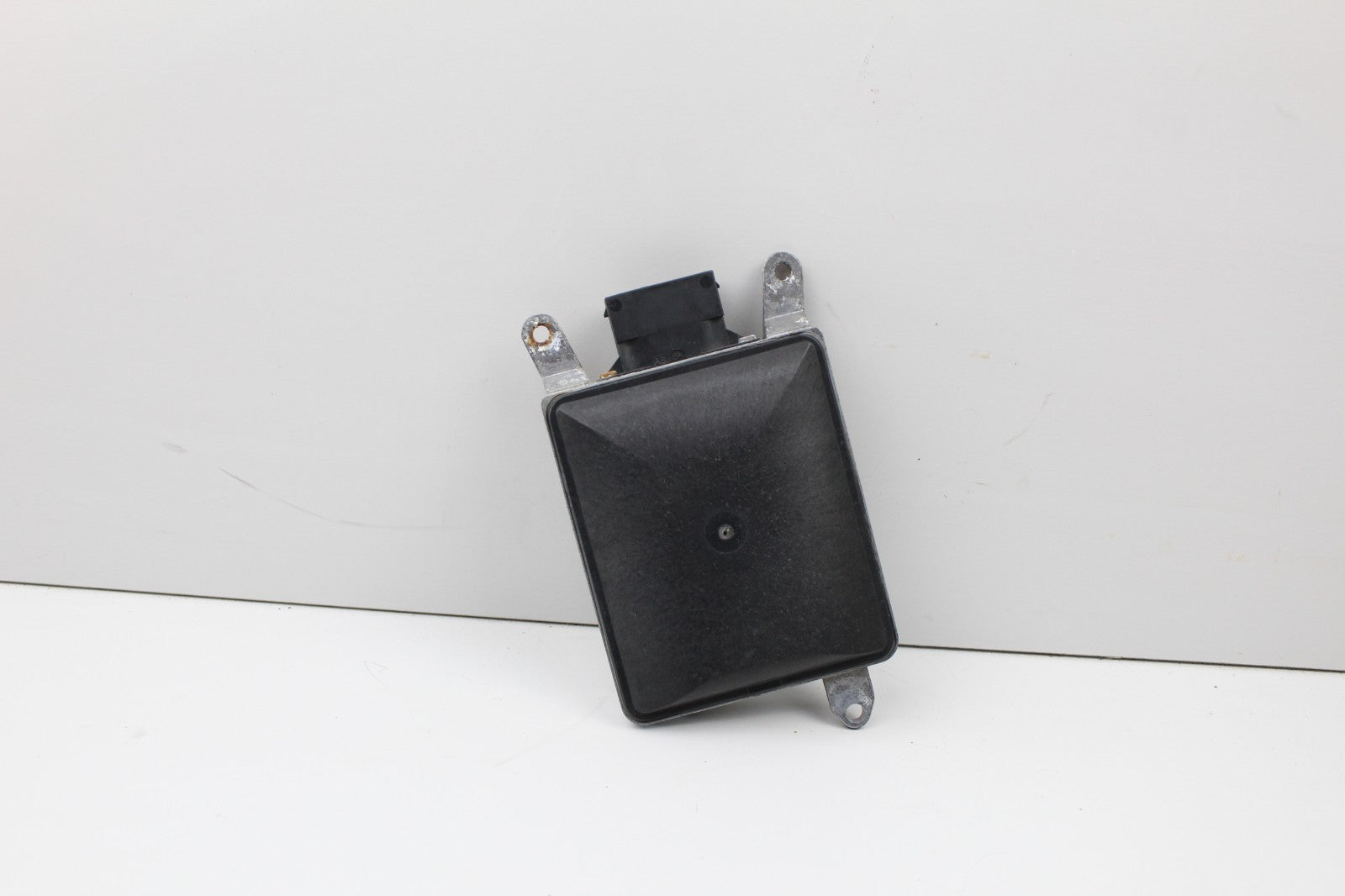 2009-2017 Audi A4 A5/VW Blind Spot Radar Sensor Rear Left 8T0907568A OEM