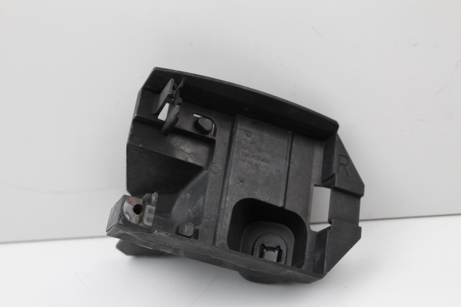 Volkswagen VW OEM Bracket Holder Mount Right RH 17A907456 Genuine