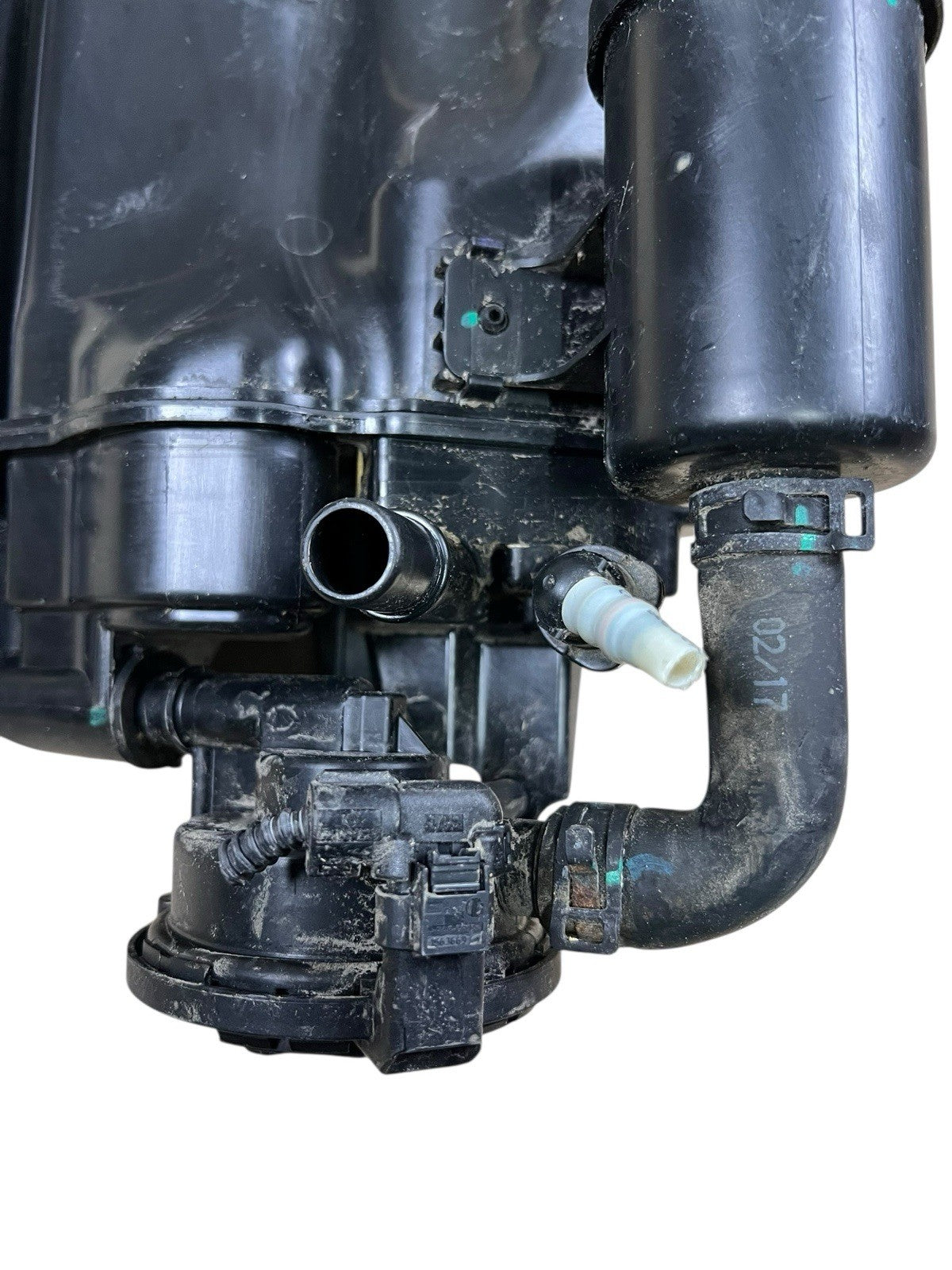 18 - 22 Audi S3 VW Jetta Golf Fuel Vapor Charcoal Canister 5Q0106A OEM