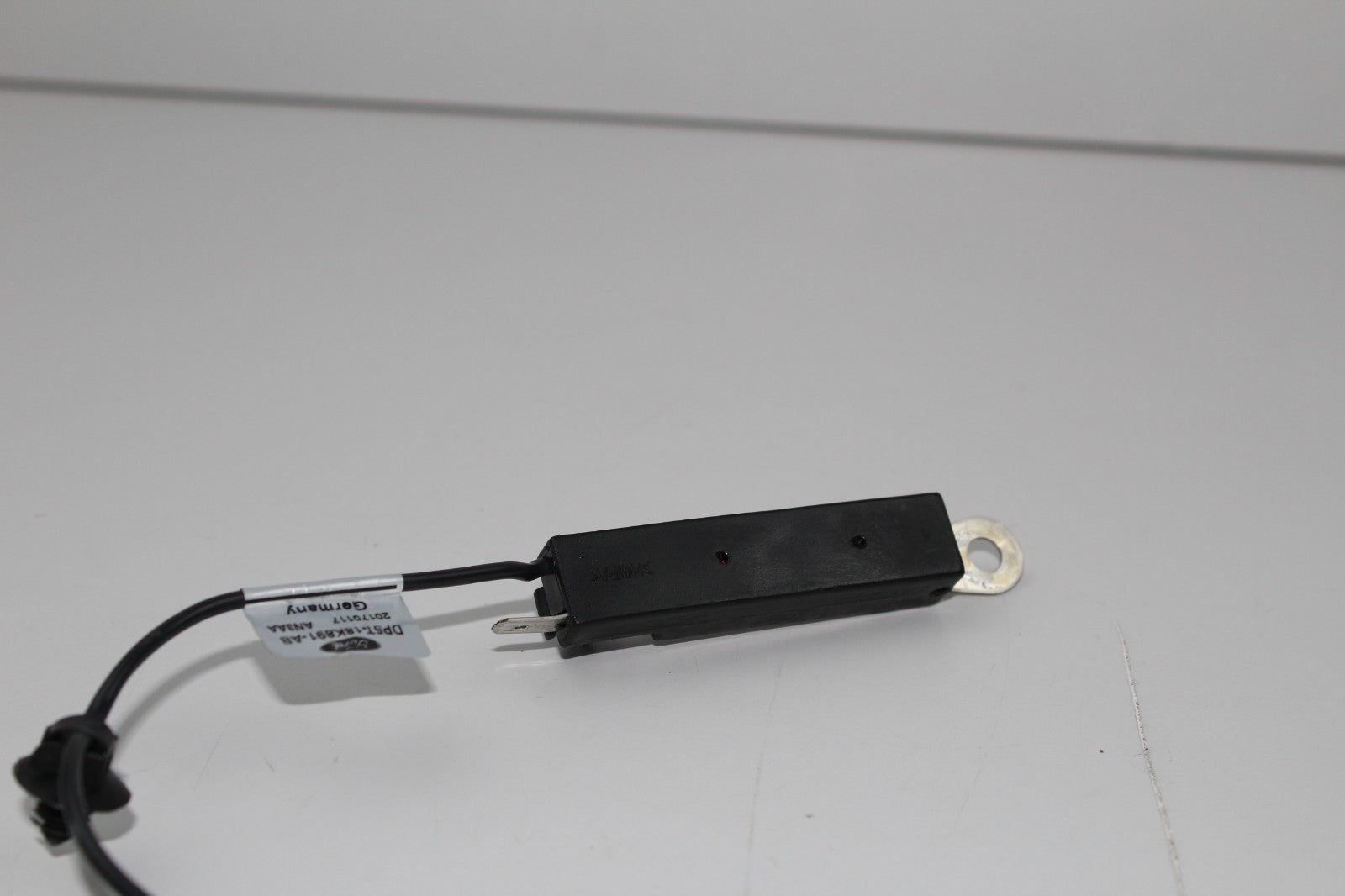 2017-20 LINCOLN MKZ REAR RADIO ANTENNA ISOLATOR CONTROL UNIT OEM DP5T18K891AB