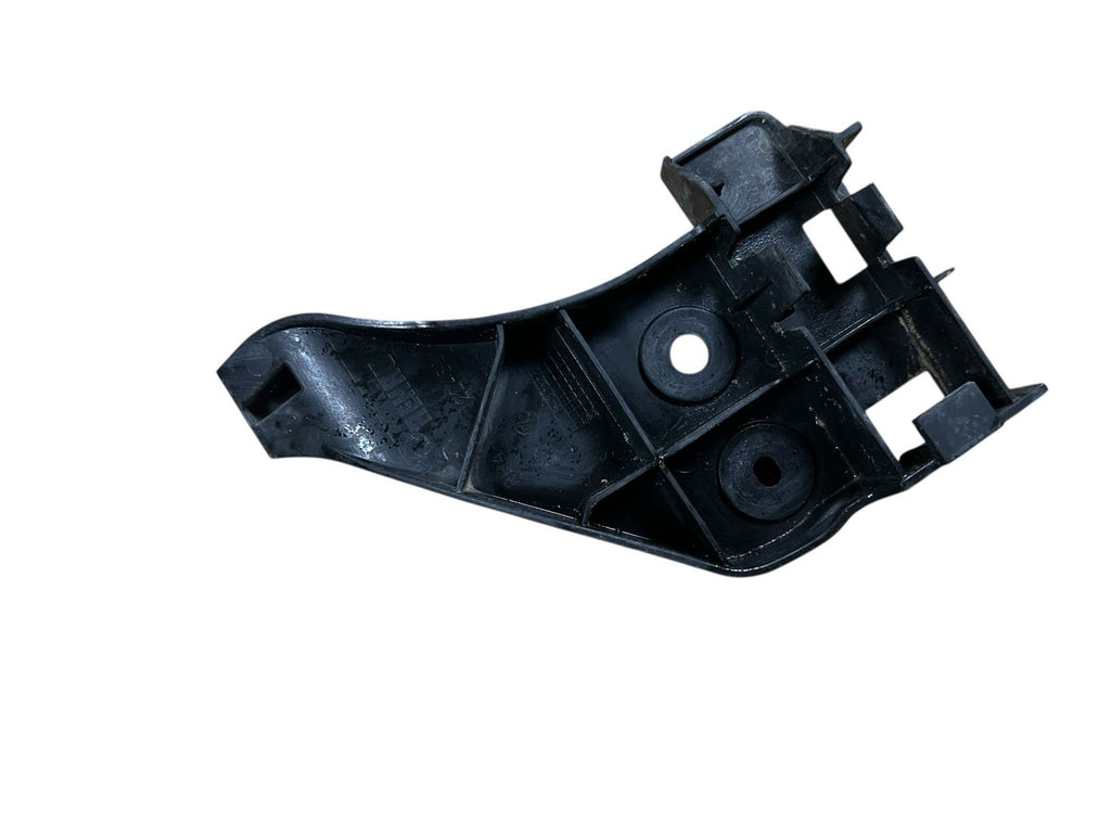 2017-2024 AUDI A3 8V SEDAN REAR LEFT SIDE BUMPER REINFORCEMENT MOUNT BRACKET OEM