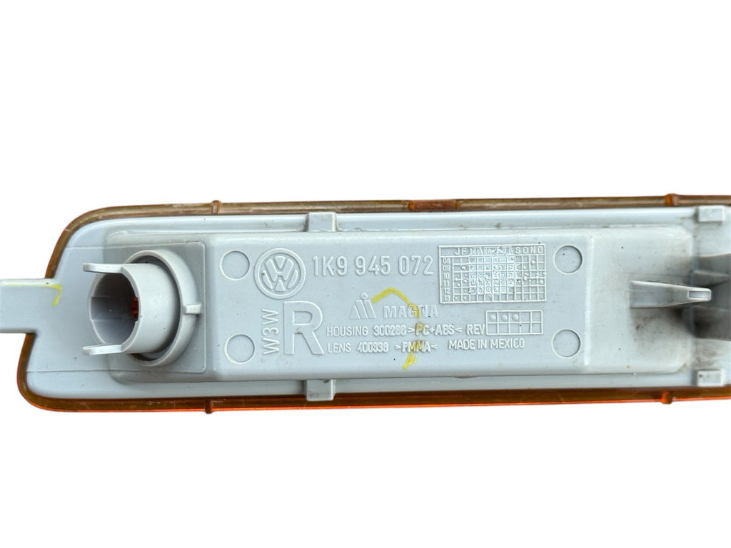Right Side Marker Lamp VW Jetta 2010-2014  OEM 1k9 945 072