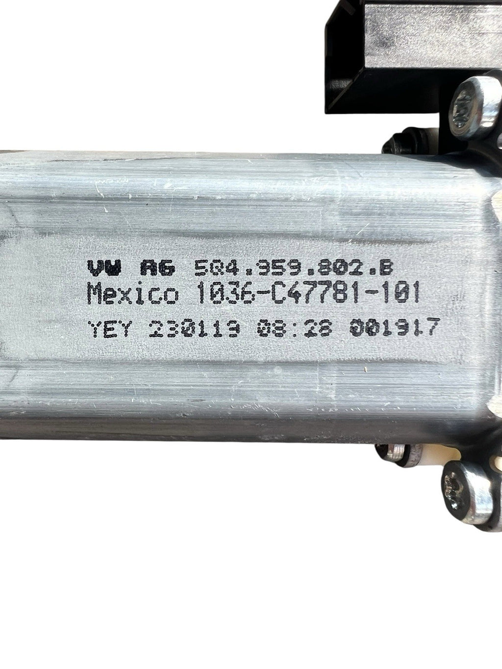 2019 - 2021 VOLKSWAGEN JETTA FRONT RIGHT DOOR POWER WINDOW MOTOR OEM 5Q4959802B
