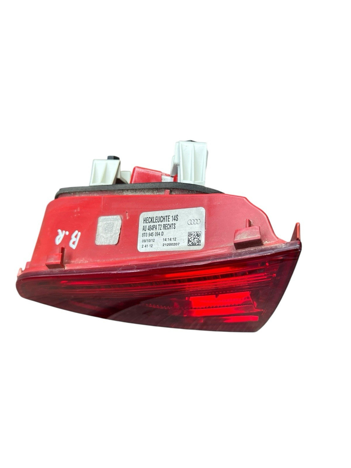 13-16 Audi S5 Rear Right Passenger Side Inner Tail Light Lamp  OEM 8T0 946 094 D