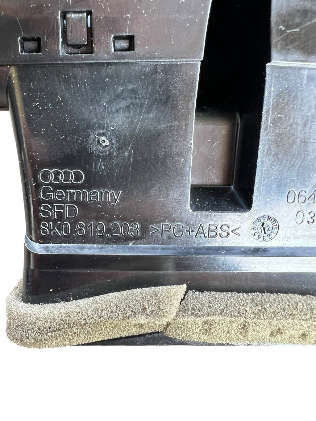 08-16 Audi A5 S5 Rear Center Console Air HVAC Trim Vent Cover  OEM #8K0 819 203