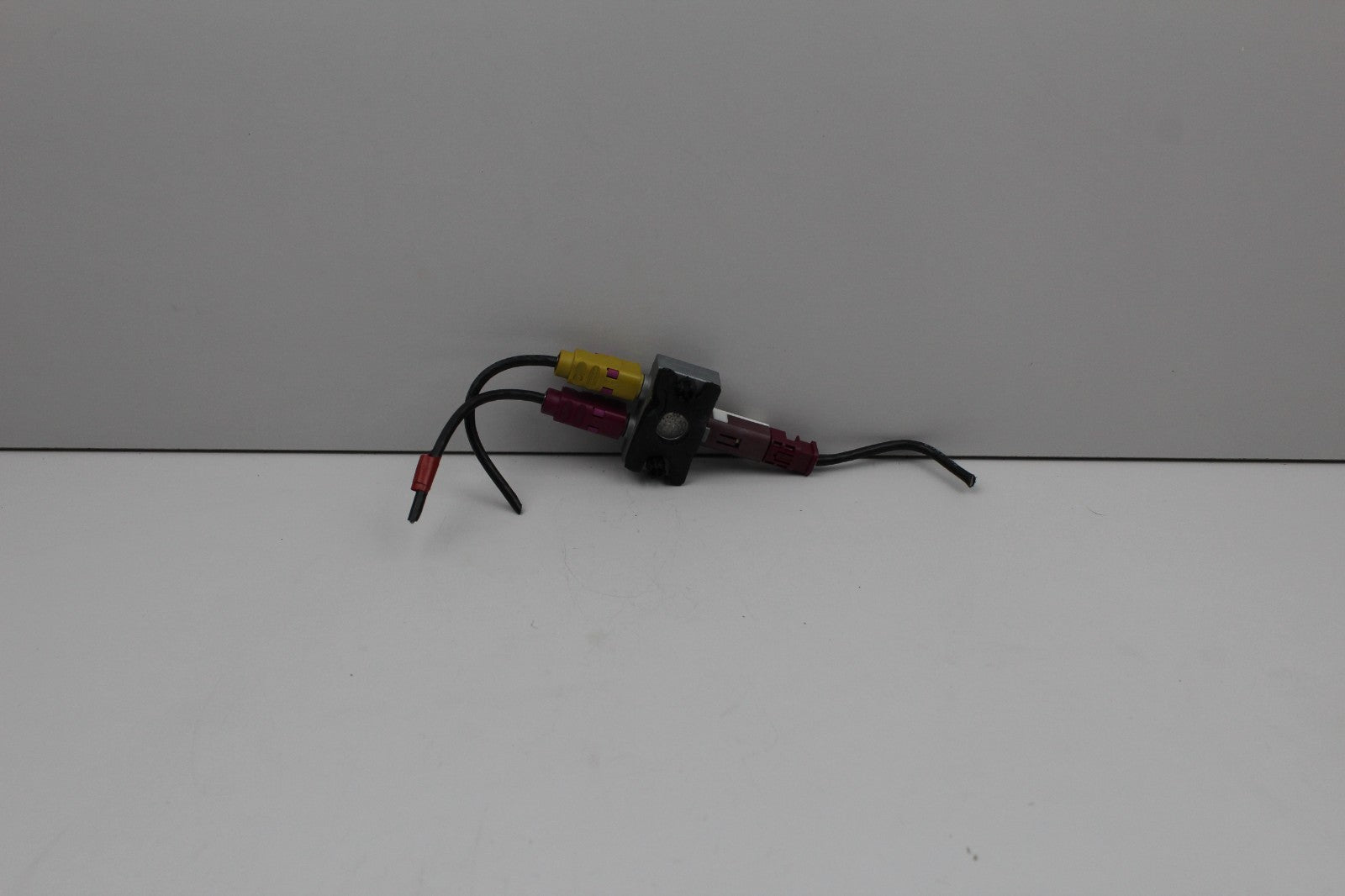 2010-2016 MERCEDES E350 W212 Radio Antenna Control Modul OEM A21287040