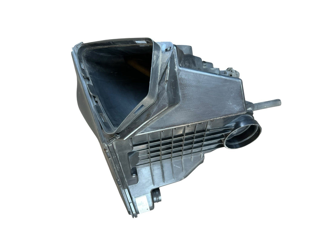 2010-17 AUDI S4 S5 3.0L AIR FILTER BOX CLEANER INTAKE HOUSING 8K0 133 837 Q OEM