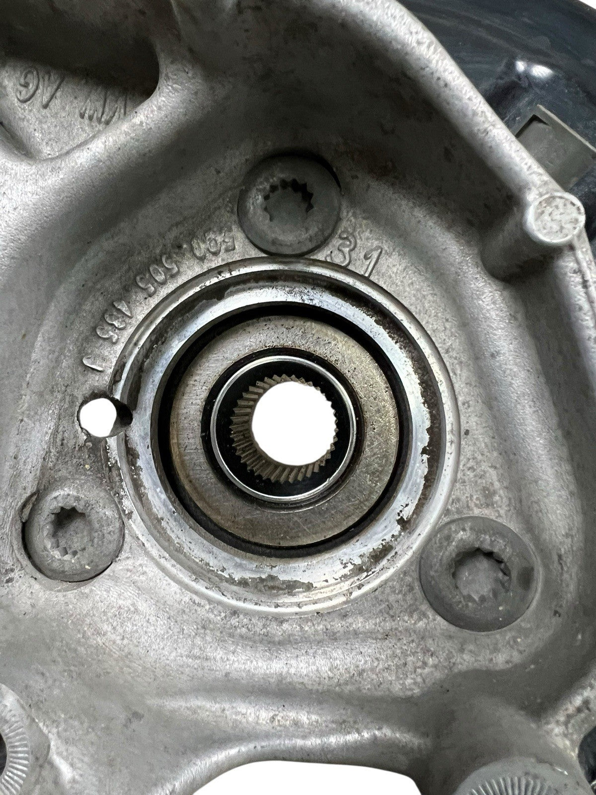 2015-2020 Audi Volkswagen A3 S3 Golf Rear Spindle Knuckle Hub LH Side 5Q0505435J