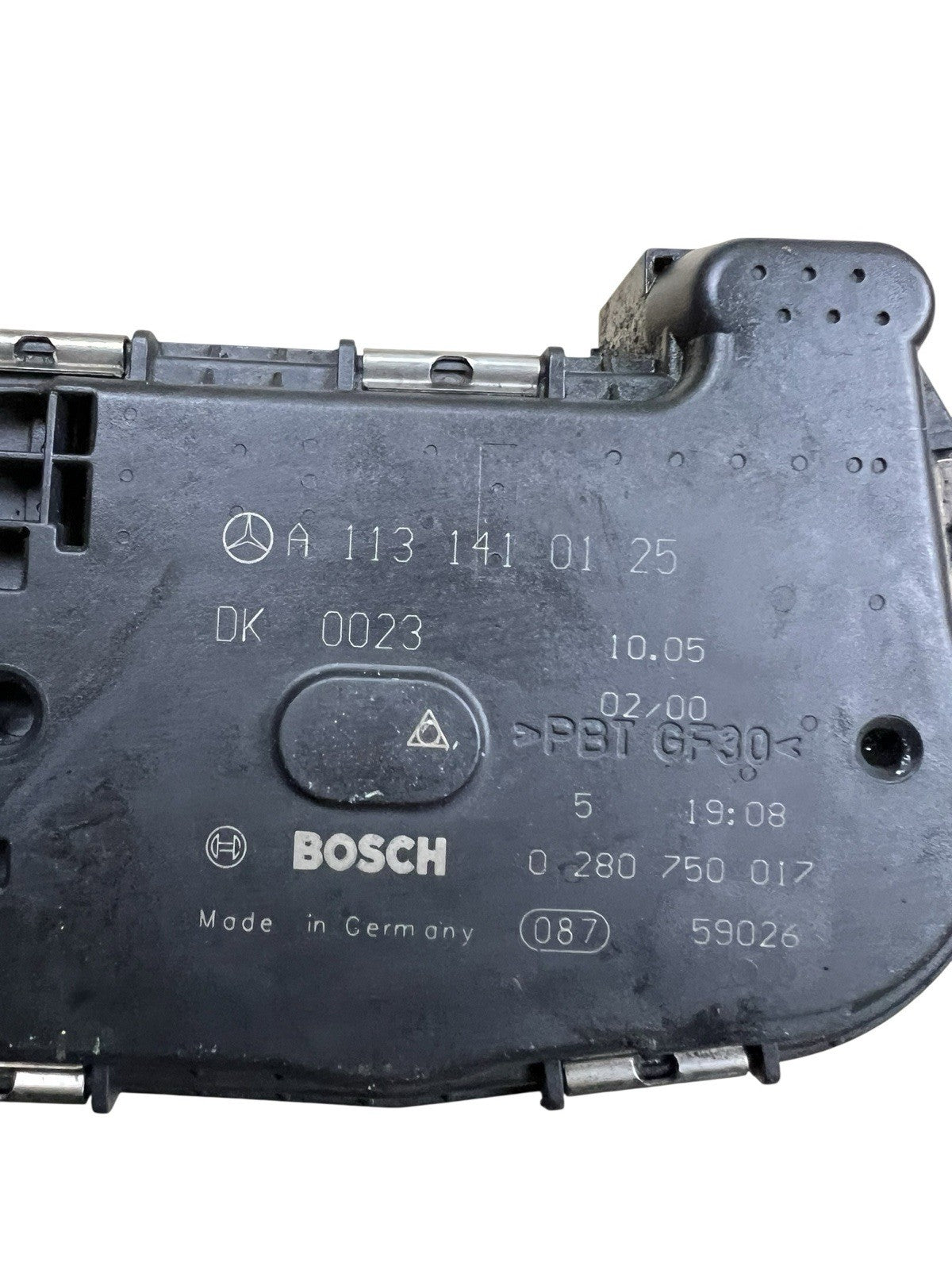 2006-2009 Mercedes E-Class E350 W211 V6 Intake Throttle Body OEM A1131410125