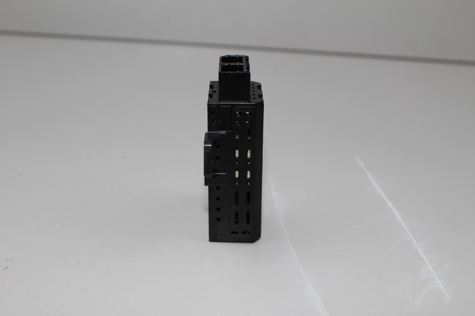 2017-20 LINCOLN MKZ CONTINENTAL CENTER CONSOLE USB CHARGER ADAPTER PORT UNIT OEM