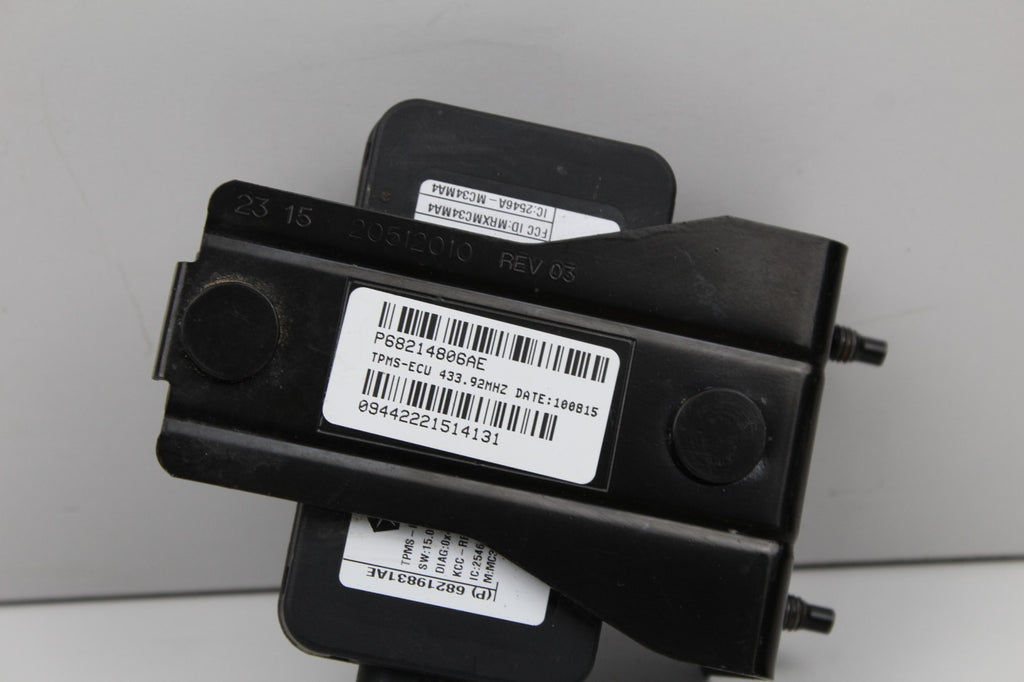 2015 DODGE CHALLENGER TIRE PRESSUR MONITORING MODULE OEM 68219831AE