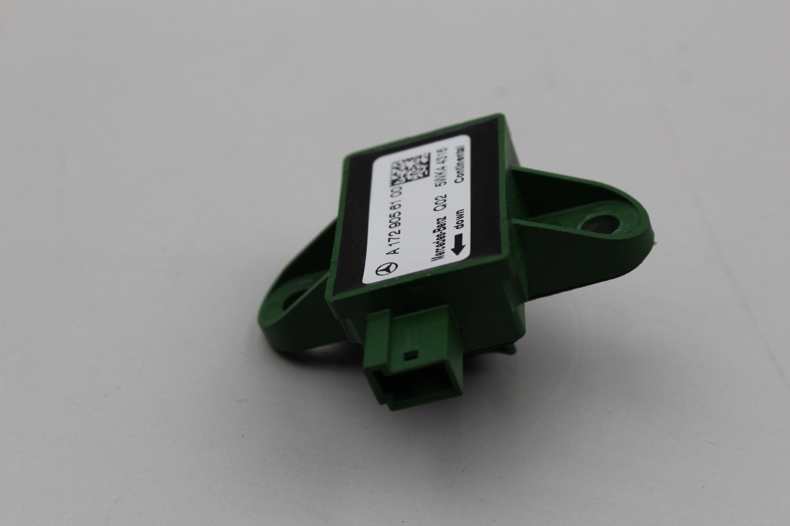 MERCEDES E350 FRONT IMPACT SENSOR OEM A1729056100