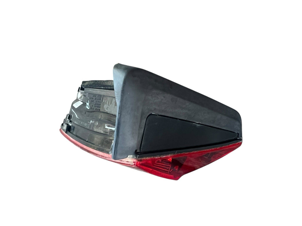 19-21 VW Jetta Right Inner Taillight Passenger Side Back Right OEM 17A-945-094