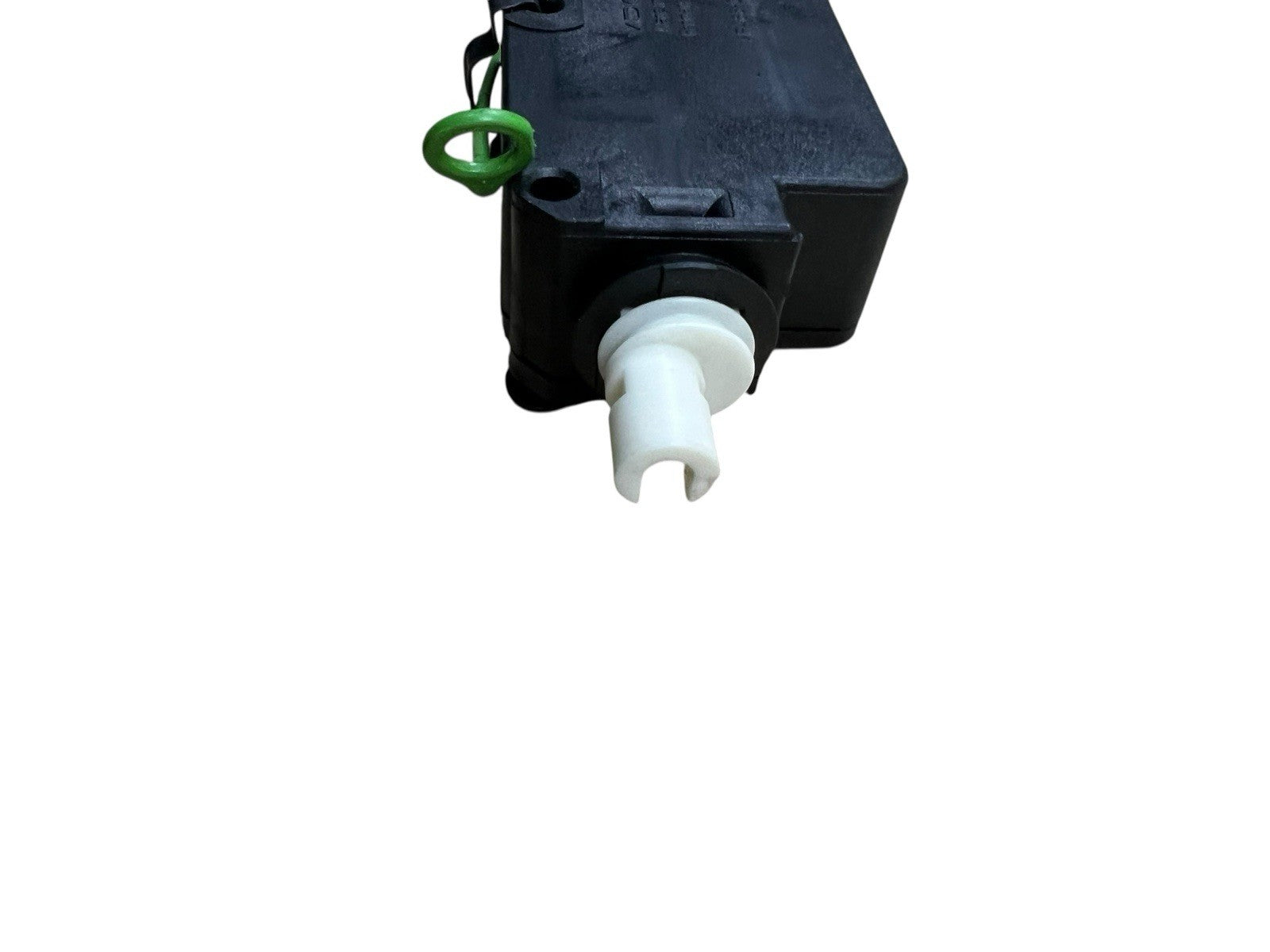 Land Range Rover  Fuel Filler Door Gas Flap Actuator OEM 40620437