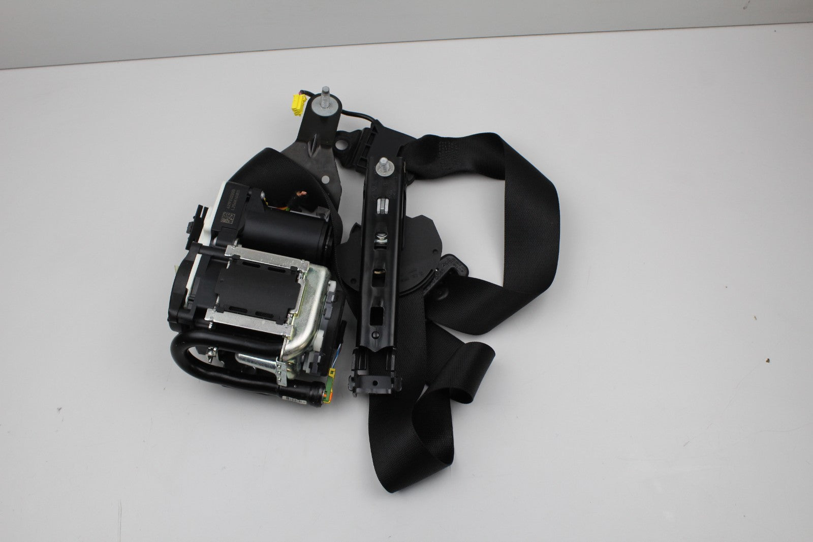 10-16 OEM Mercedes E350 E550 Front Right Passenger Side Seat Belt Retractor OEM