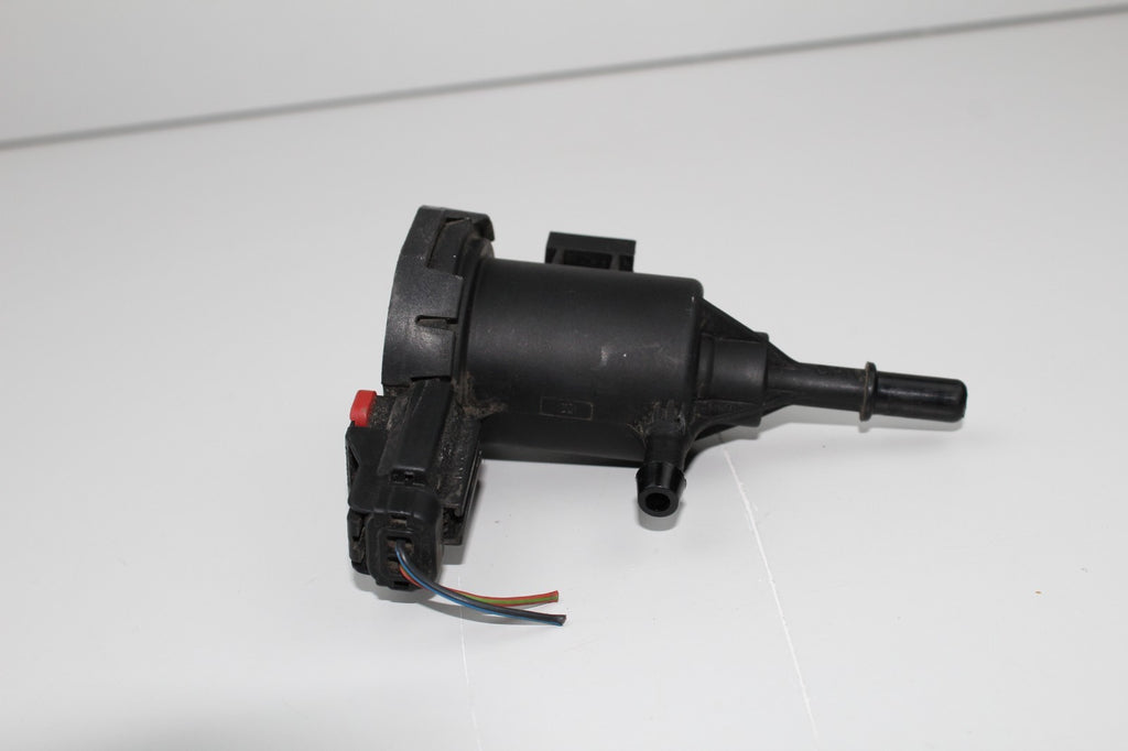 2012-18 MERCEDES E350 FUEL VAPOR CANISTER PURGE VALVE OEM A0014760532