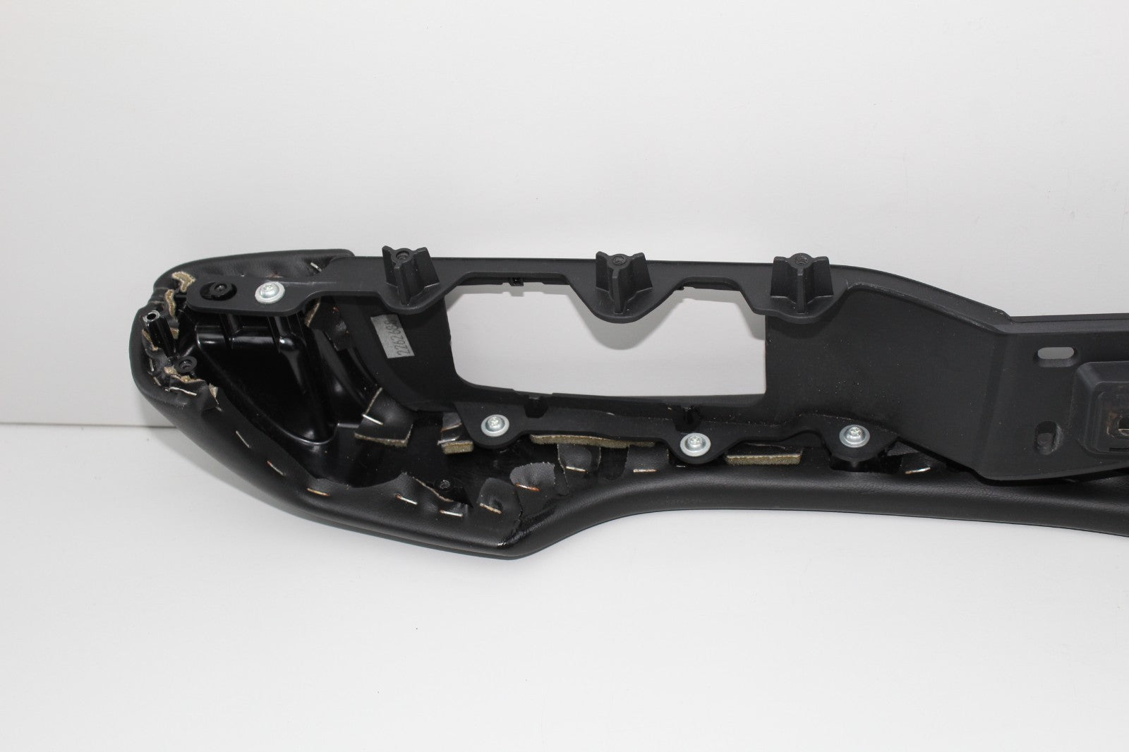 2015 DODGE CHALLENGER DRIVER SIDE DOOR ARMREST HANDLE OEM