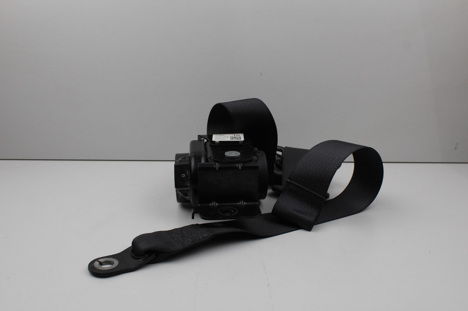2015-23 DODGE CHALLENGER FRONT RIGHT PASSENGER SIDE SEAT BELT OEM 6238344