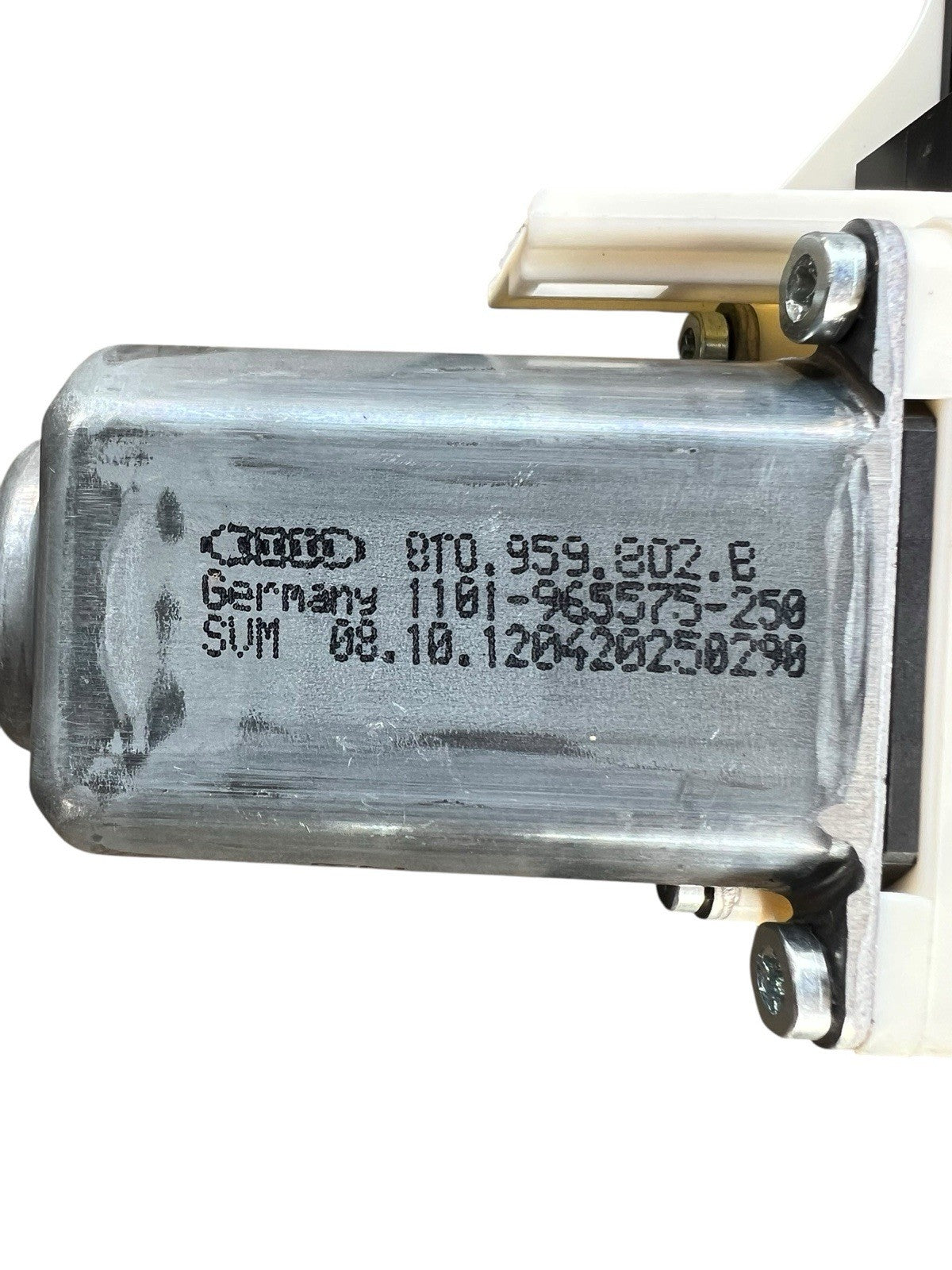 2009-2017 AUDI S5 A5 Front Right Power Window Motor OEM #8T0959802B