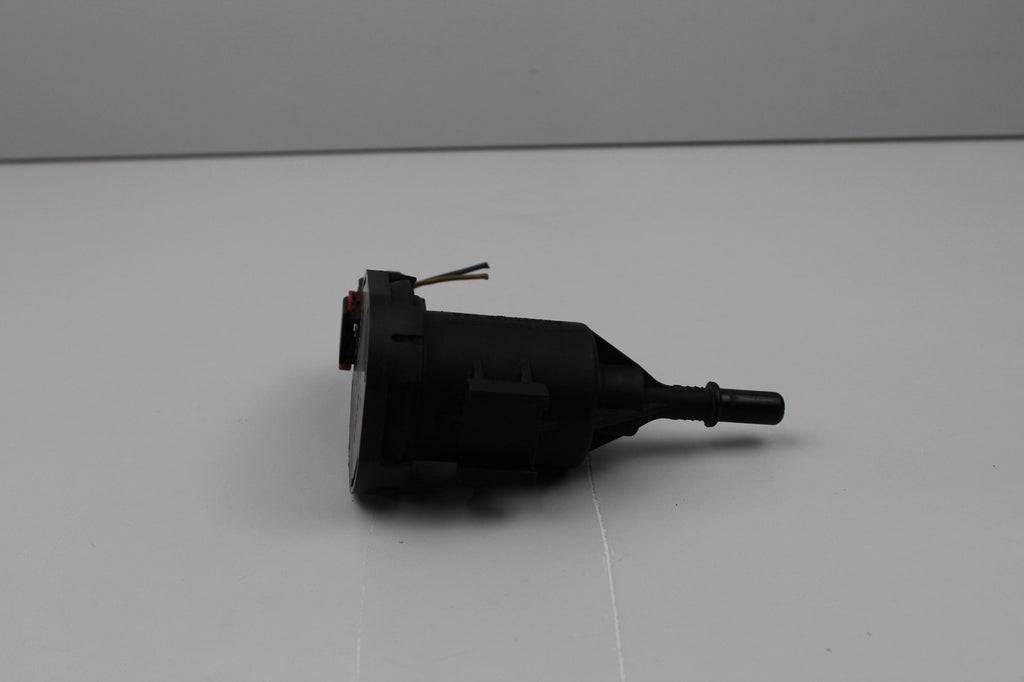2012-18 MERCEDES E350 FUEL VAPOR CANISTER PURGE VALVE OEM A0014760532