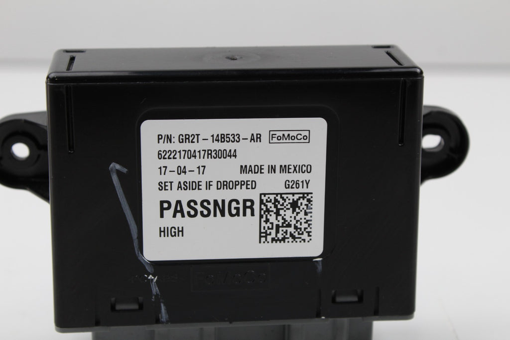 2017-20 LINCOLN MKZ CONTINENTAL RIGHT  FRONT DOOR CONTROL MODULE OEM GR2T14B533A