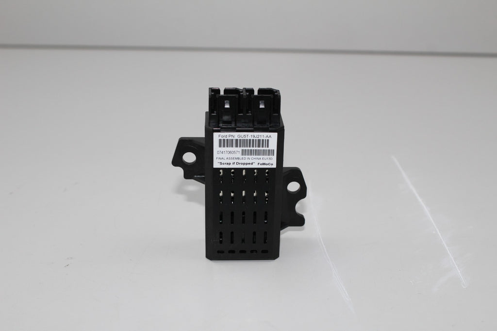2017-20 LINCOLN MKZ CONTINENTAL CENTER CONSOLE USB CHARGER ADAPTER PORT UNIT OEM