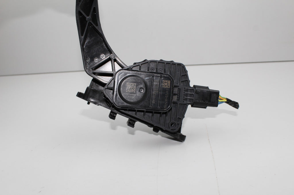 2017 LINCOLN MKZ ACCELERATOR GAS PEDAL OEM D69C9F836AD