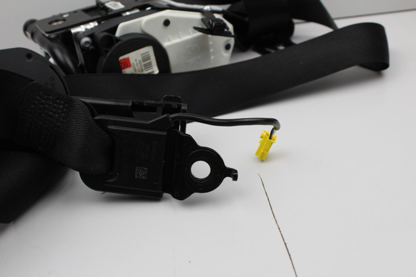 10-16 OEM Mercedes E350 E550 Front Right Passenger Side Seat Belt Retractor OEM
