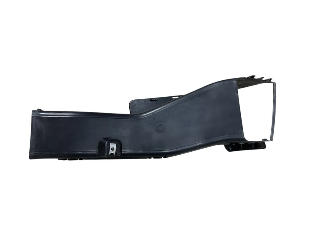 2009-2013 BMW X5 - Front LEFT Brake AIR DUCT / TUBE OEM 7222877