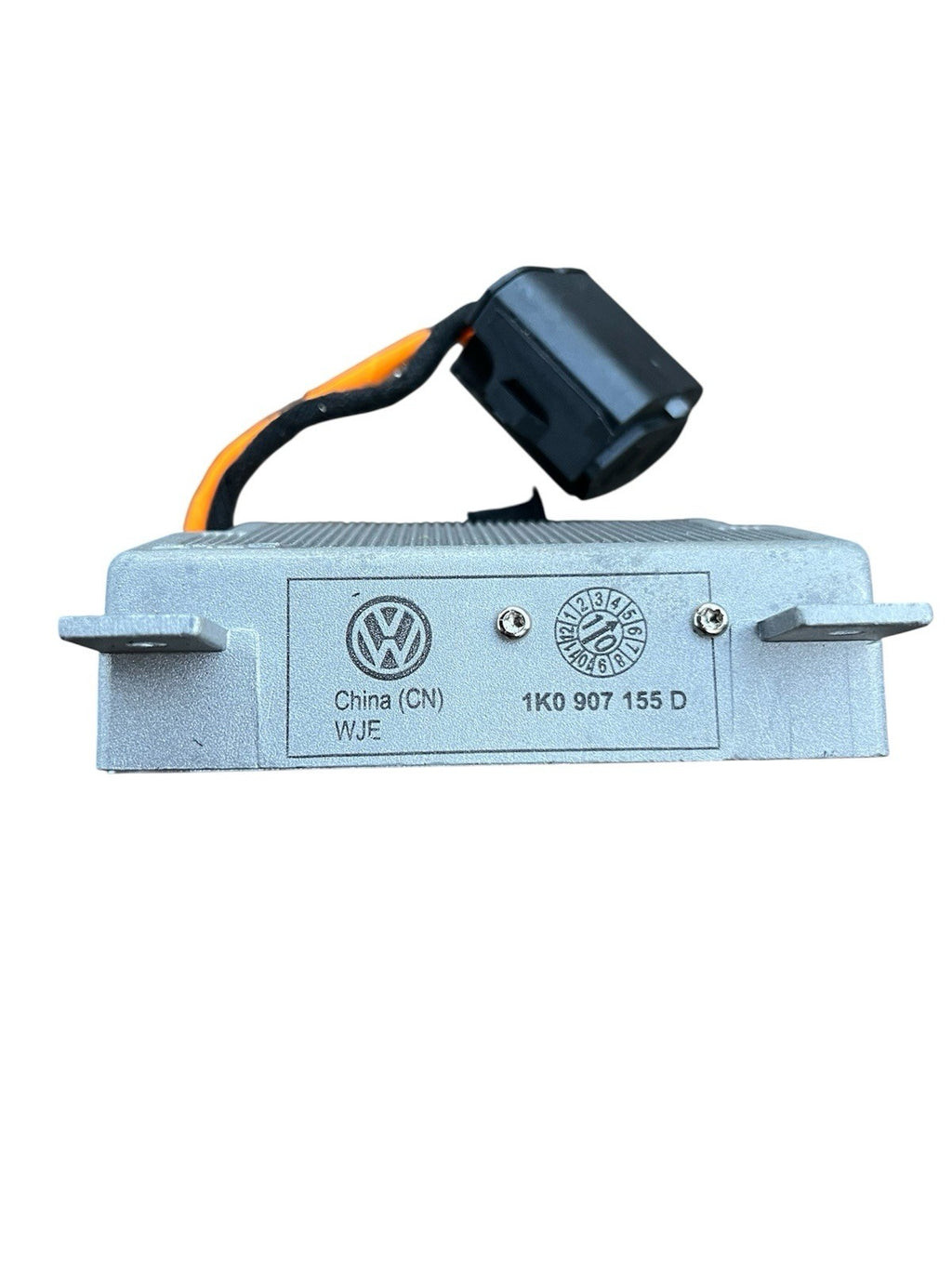 2010-2014 VW Jetta Power Outlet Inverter OEM￼1K0 907 155 D
