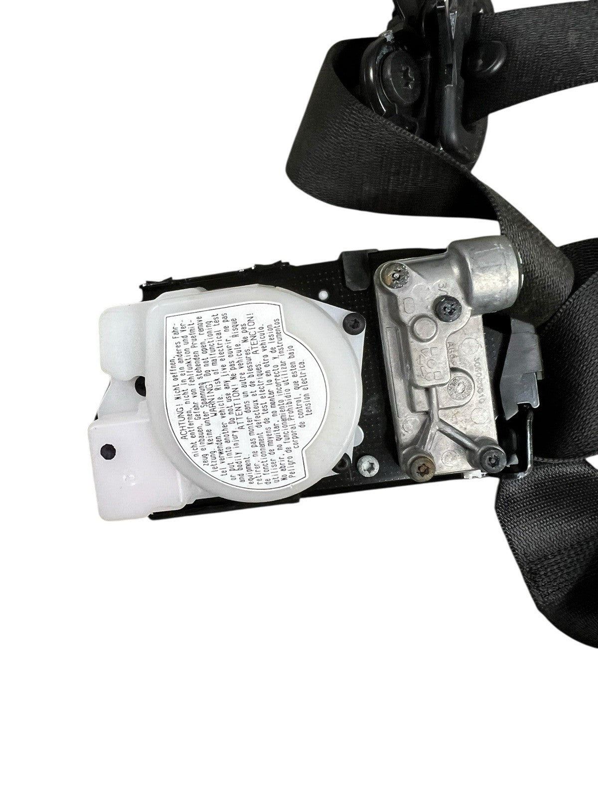 2011 BMW X5  Front Left Driver Side Seat Belt OEM 10B0333P02201