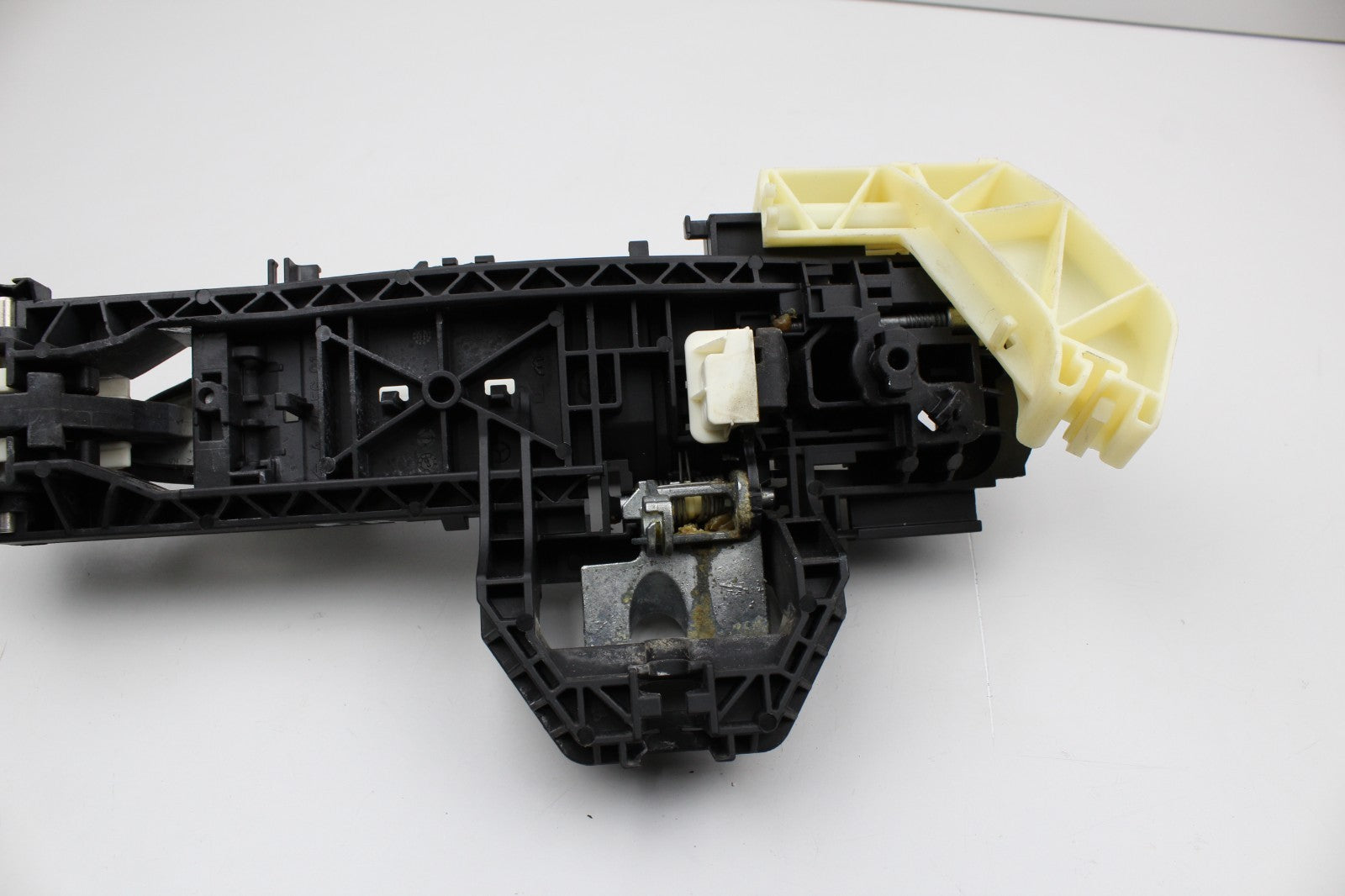2014-17 MERCEDES E350 REAR RIGHT EXTIRIOR DOOR HANDLE OEM A2047601634