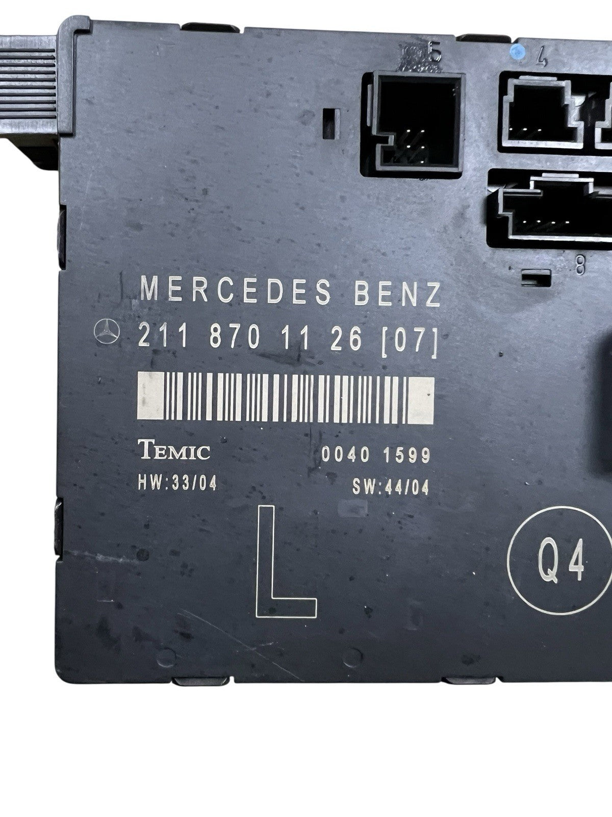 2003 - 2009 Mercedes E350  Front Left Side Door Control Module OEM 2118701126