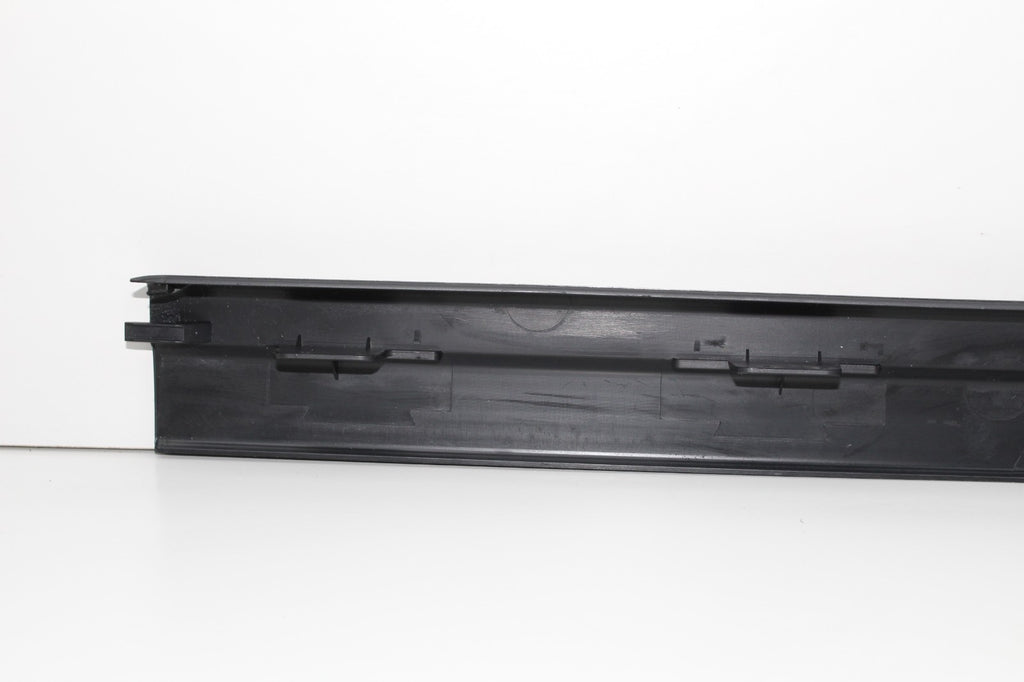 10-16 MERCEDES E350 FRONT LEFT DOOR SCUFF TRIM PANNEL COVER OEM 2126860136