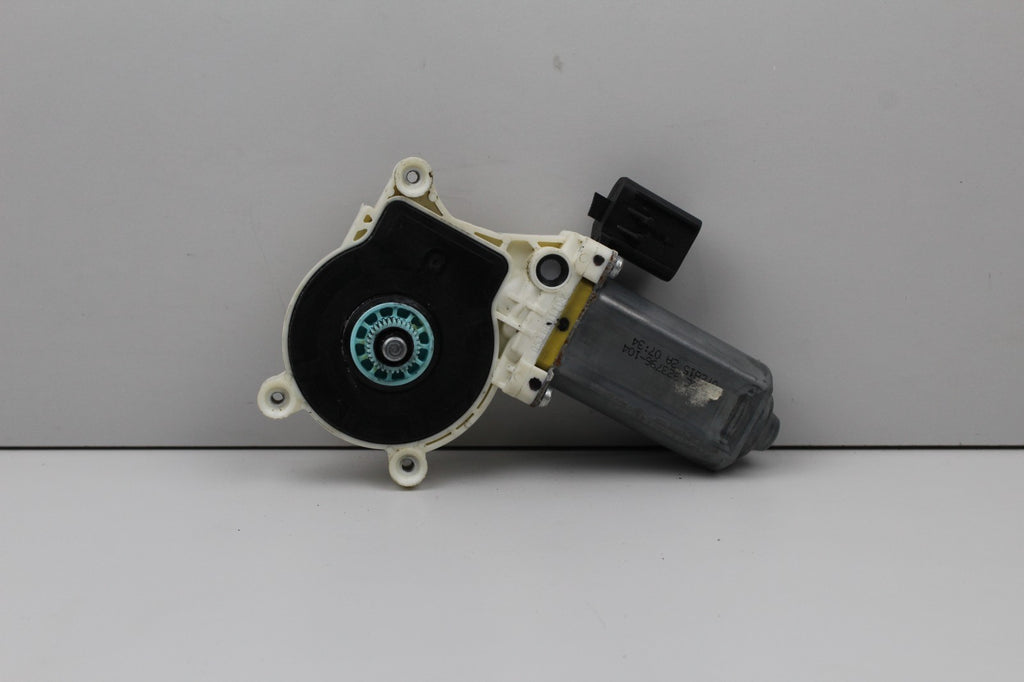2008-17 DODGE CHALLENGER FRONT LEFT DRIVER SIDE WINDOW MOTOR OEM 923796104