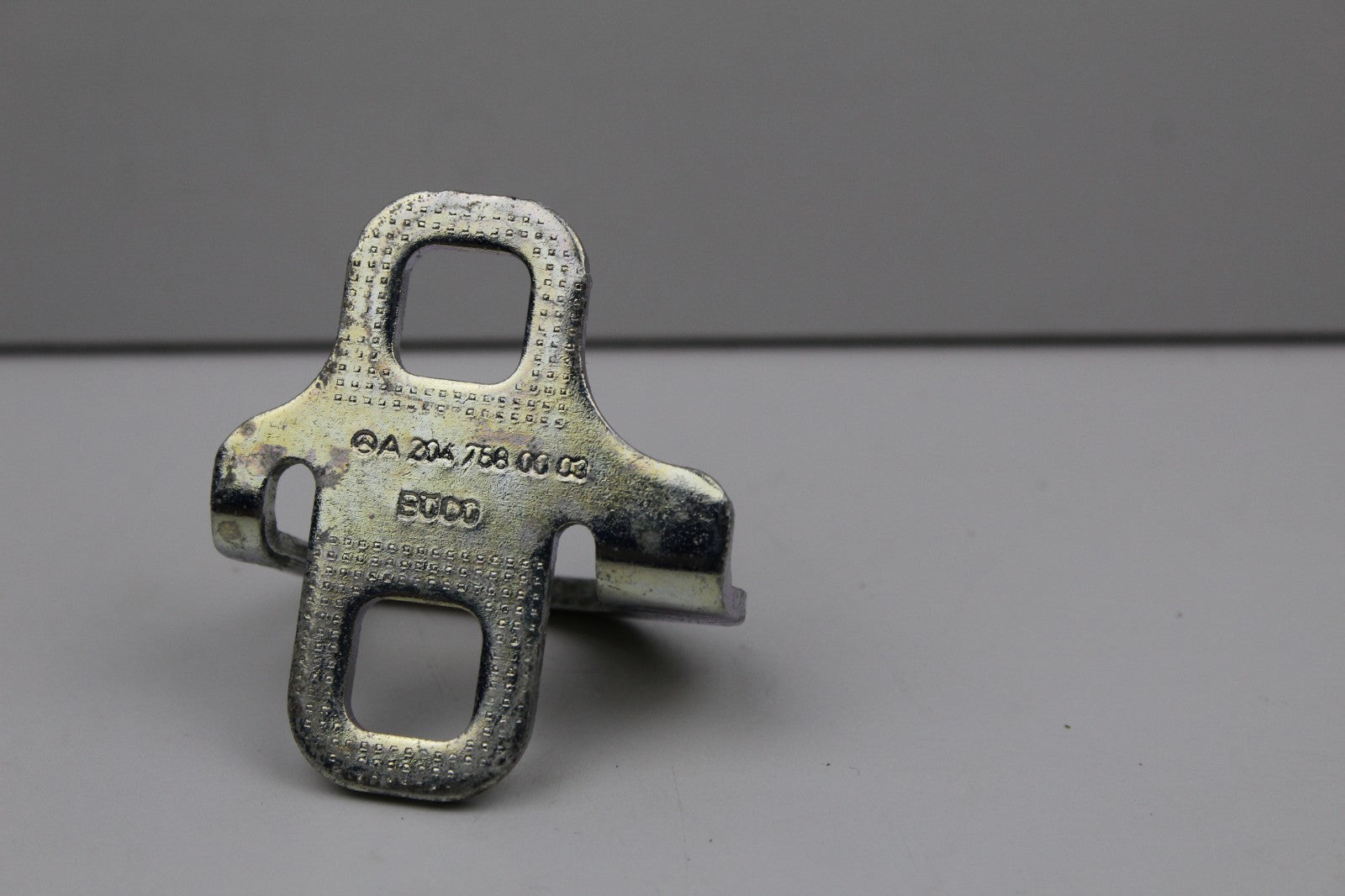 2008-2016 MERCEDES E350 REAR TRUNK LOCK STRIKER FIT OEM A2047580004