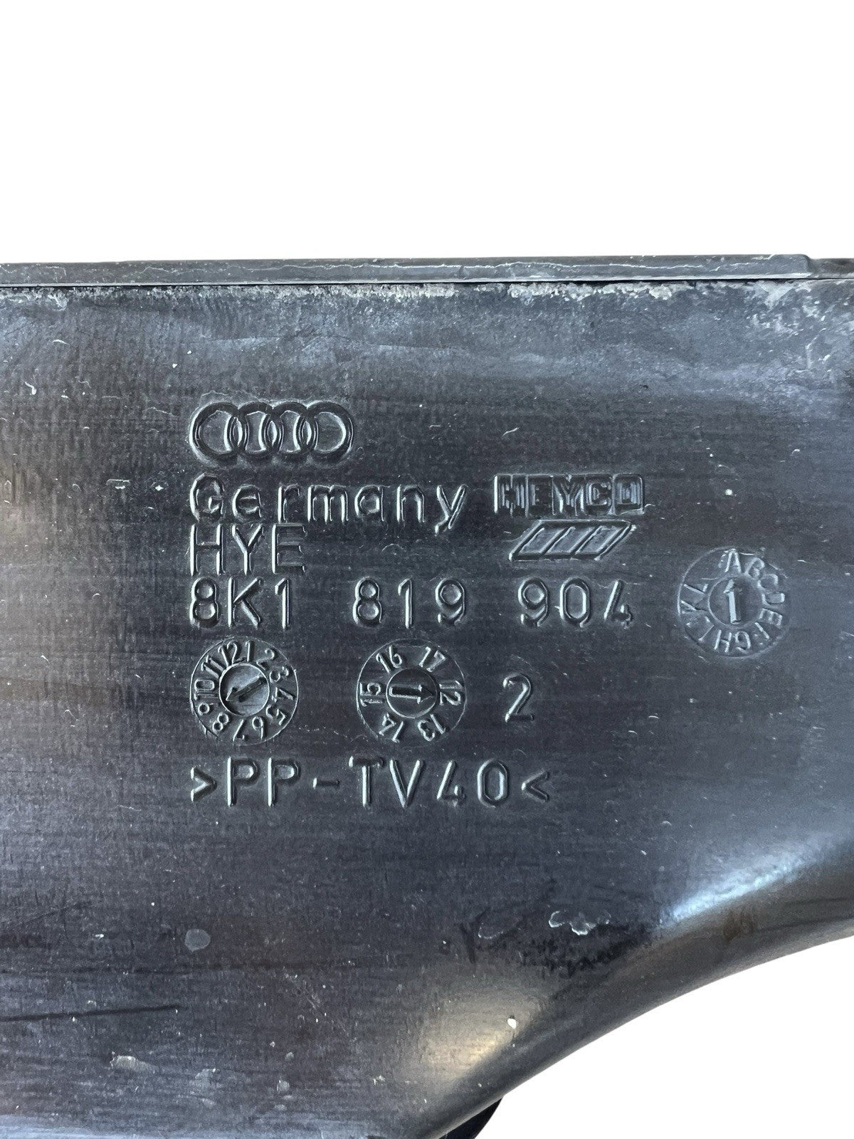 10-1 AUDI A5 DASH CABIN AIR HVAC HEATER INTAKE SCREEN DUCT 8K1 819 904 OEM