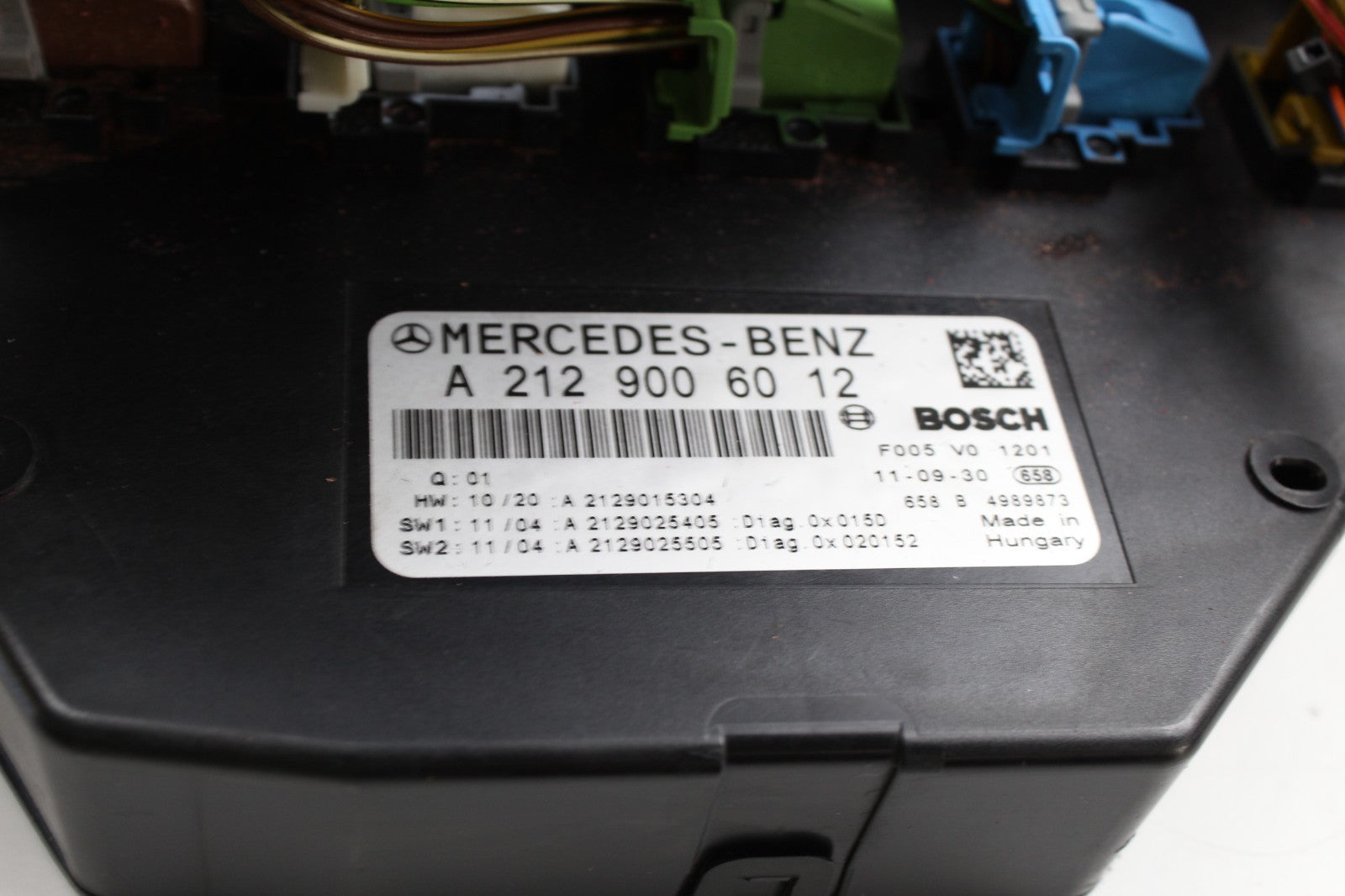 2010-16 MERCEDES E350 FRONT SAM FUSE BOX RELAY OEM A2129006012
