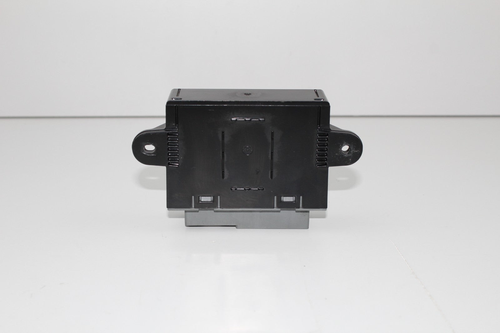 2017-20 LINCOLN MKZ CONTINENTAL RIGHT  FRONT DOOR CONTROL MODULE OEM GR2T14B533A