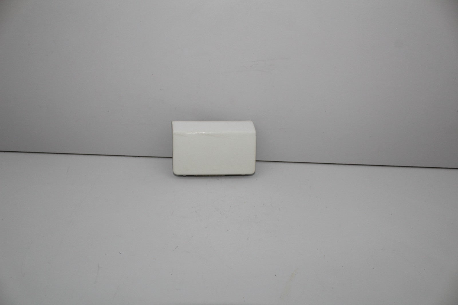 2010-13 MERCEDES E-CLASS REAR BUMPER TOW HOOK CAP OEM A2128850426